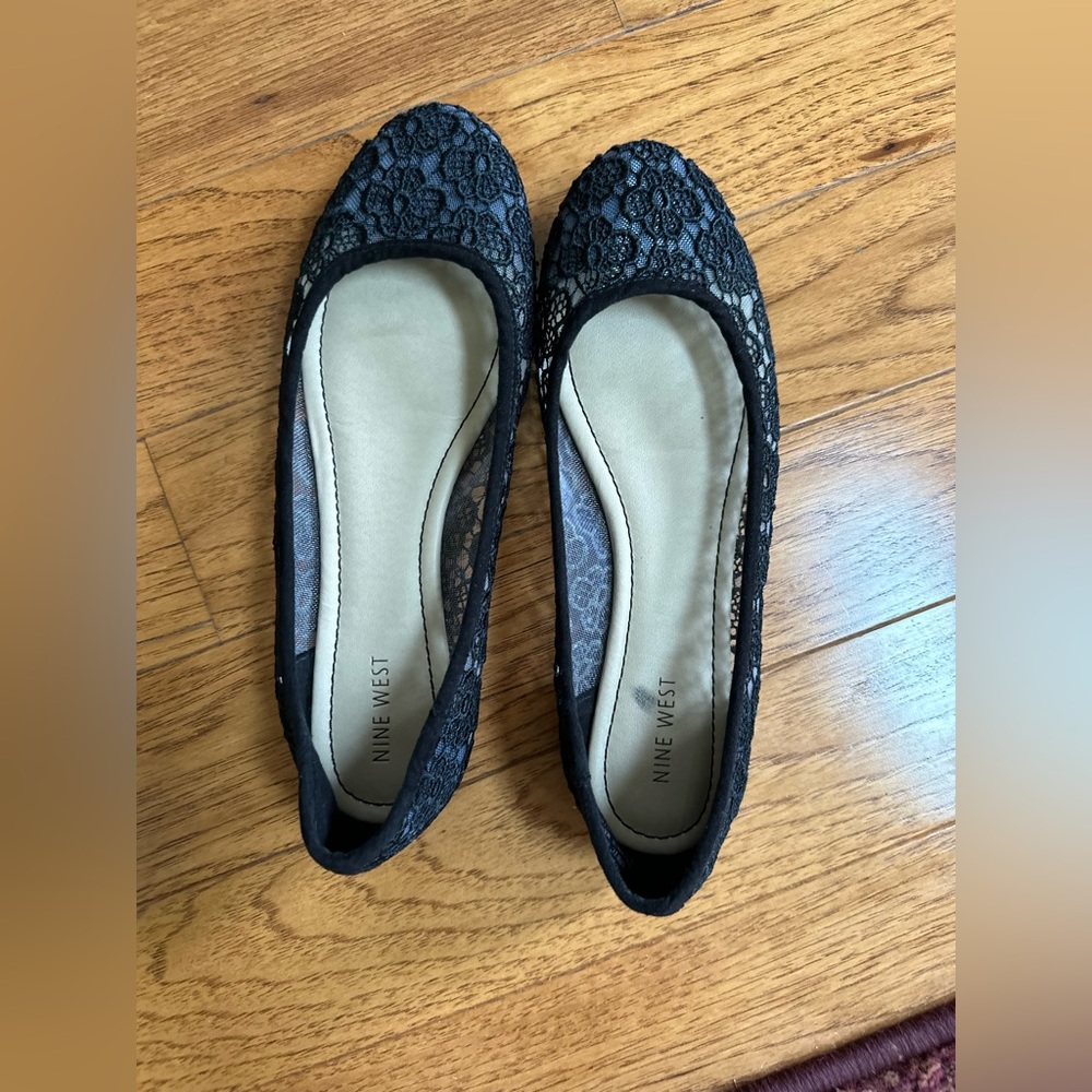 Nine West Lace Ballet Flats (Black & White)